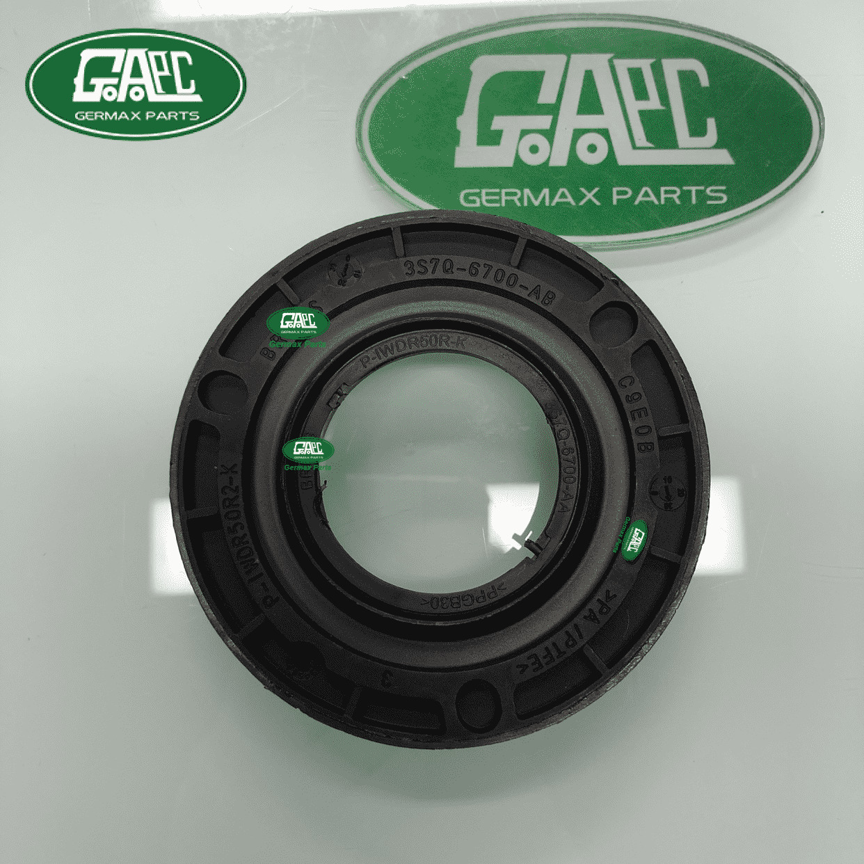 GL2024 Crankshaft Oil Seal LR011404 LR029318 LR008825 LR045106 LR077704 Land Rover Defender 2007- Front
