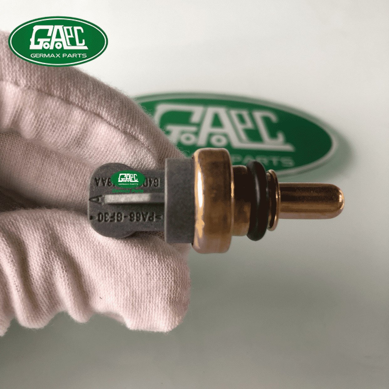 GL2884 GJ0778 Engine Coolant Temperature Sensor LR105595 JDE39875 Land Rover Range Rover Evoque 2012- New Range Rover Evoque 2019-2021 Range Rover Velar 2017-2020 Range Rover Sport 2014-2017 2018-2022 Range Rover Vogue 2013-2017 2018-2022 Discovery Sport 2015-2017 Discovery 5 2017-2020 New Defender 2020 Jaguar F-PACE 2016- F-TYPE 2014- XE 2015- XF 2016- E-PACE 2017-2020