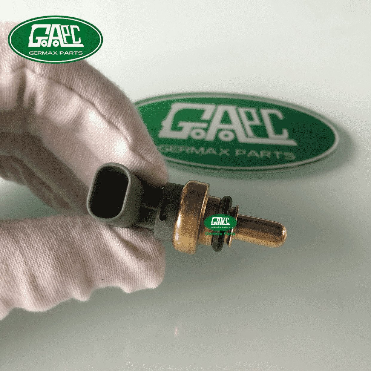 GL2884 GJ0778 Engine Coolant Temperature Sensor LR105595 JDE39875 Land Rover Range Rover Evoque 2012- New Range Rover Evoque 2019-2021 Range Rover Velar 2017-2020 Range Rover Sport 2014-2017 2018-2022 Range Rover Vogue 2013-2017 2018-2022 Discovery Sport 2015-2017 Discovery 5 2017-2020 New Defender 2020 Jaguar F-PACE 2016- F-TYPE 2014- XE 2015- XF 2016- E-PACE 2017-2020