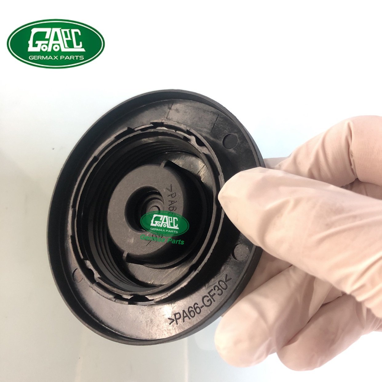 GL3087 GJ0211 Expansion Tank Cap LR017427 LR176860 C2P17700 XR850837 8W838101AA 140KPA Land Rover Discovery 3 2005-2009 Discovery 4 2010-2016 Discovery 5 2017-2020 Range Rover Sport 2010-2013 2014-2017 Range Rover Vogue 2002-2009 2010-2012 2013-2017 Range Rover Velar 2017-2020 New Defender 2020 Jaguar XJ XF S-TYPE