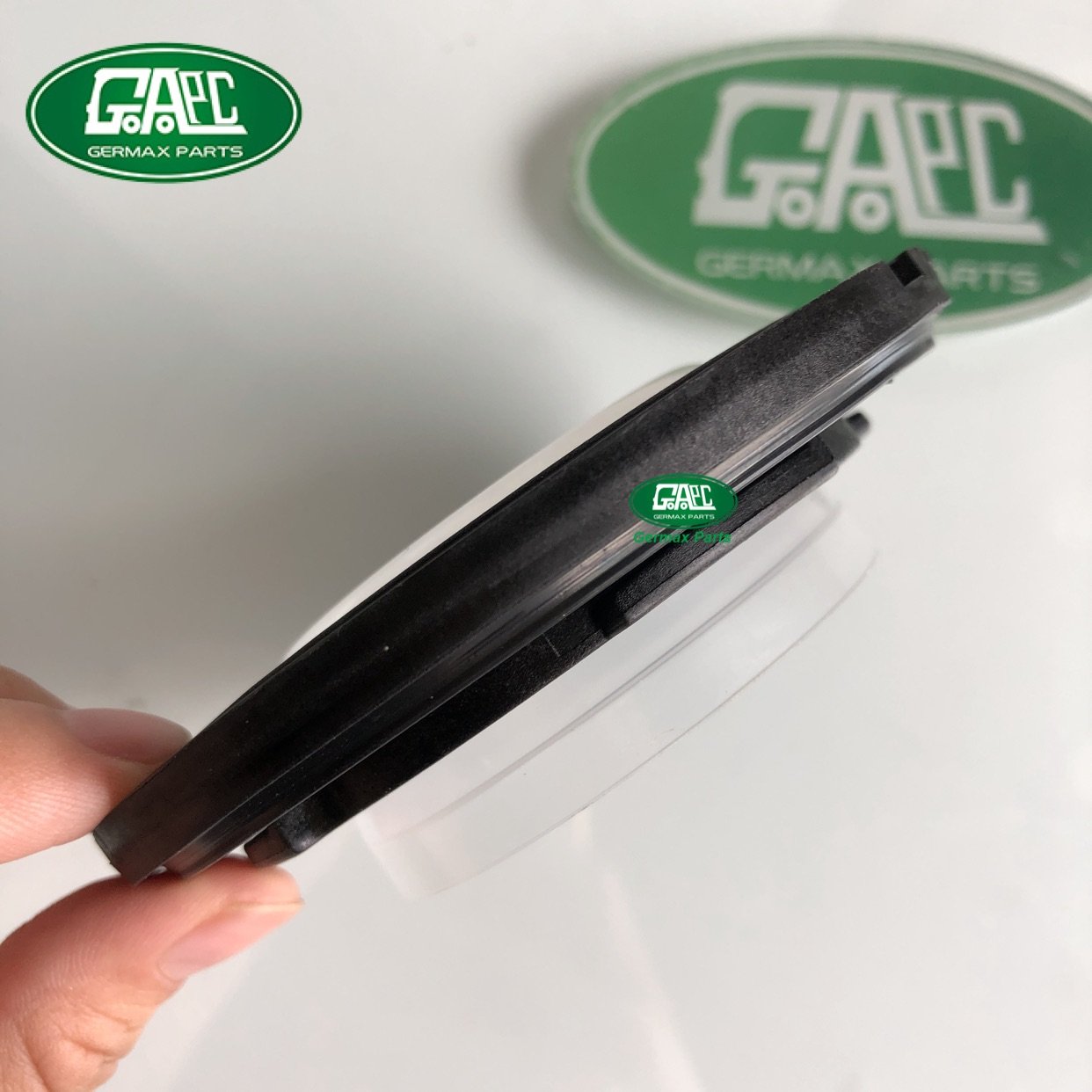 engine crankshaft oil seal lr121757 gl3303 land rover range rover vogue 2013 range rover vogue 2022 range rover sport 2014 range rover sport 2023 discovery 5 2017 range rover velar 2017 discovery sport 2015 new defender 2020 new range rover evoque 2019 jaguar xe 2015 xf 2016 f pace 2016 e pace 2017